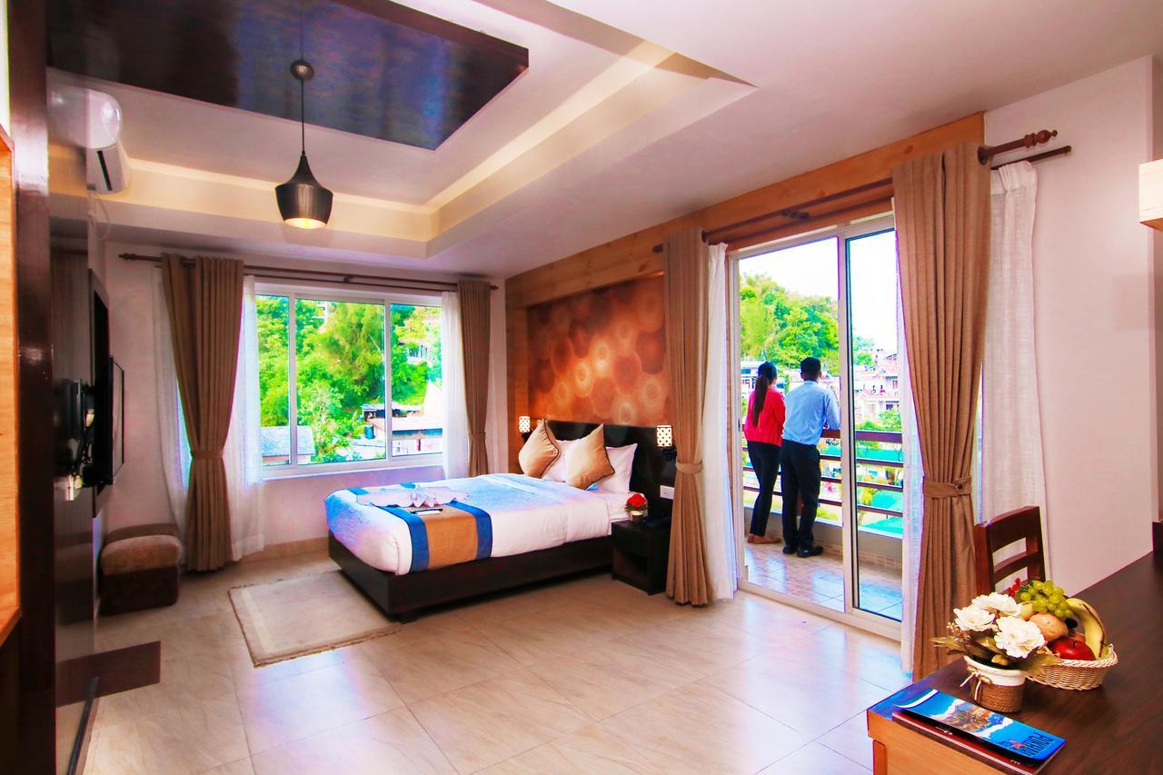 Hotel Lake Paradise Pokhara Ngoại thất bức ảnh