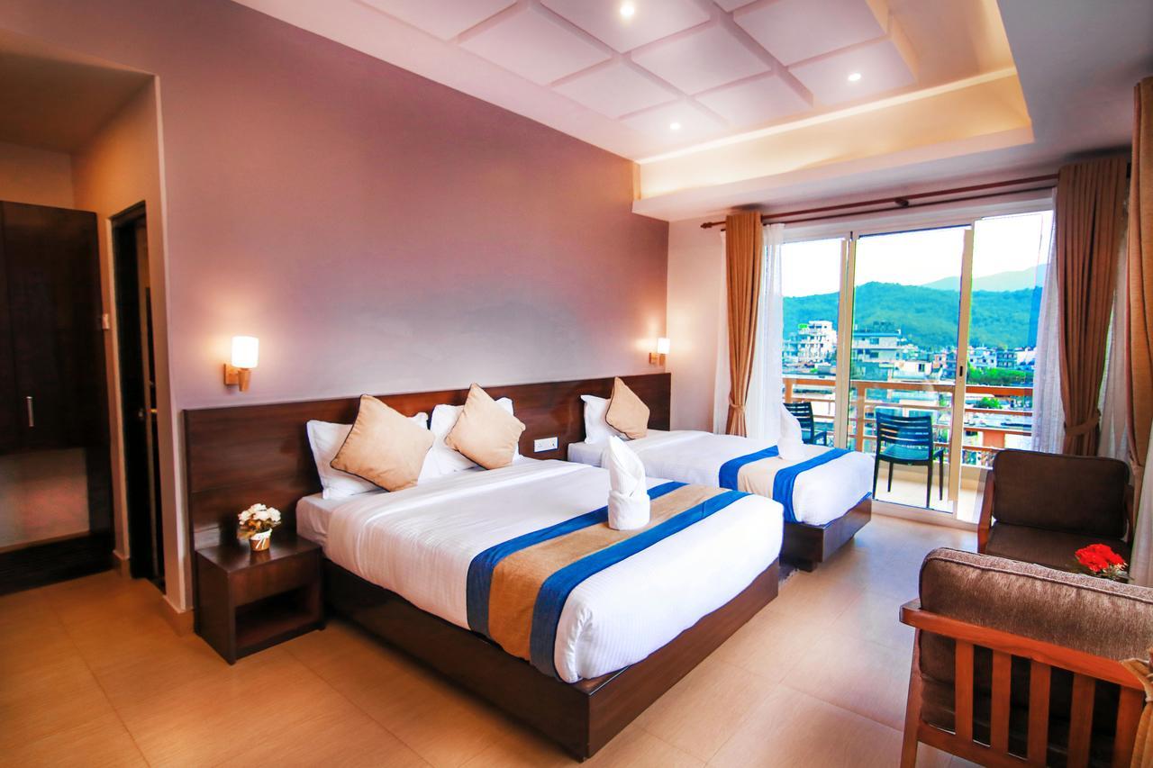 Hotel Lake Paradise Pokhara Ngoại thất bức ảnh