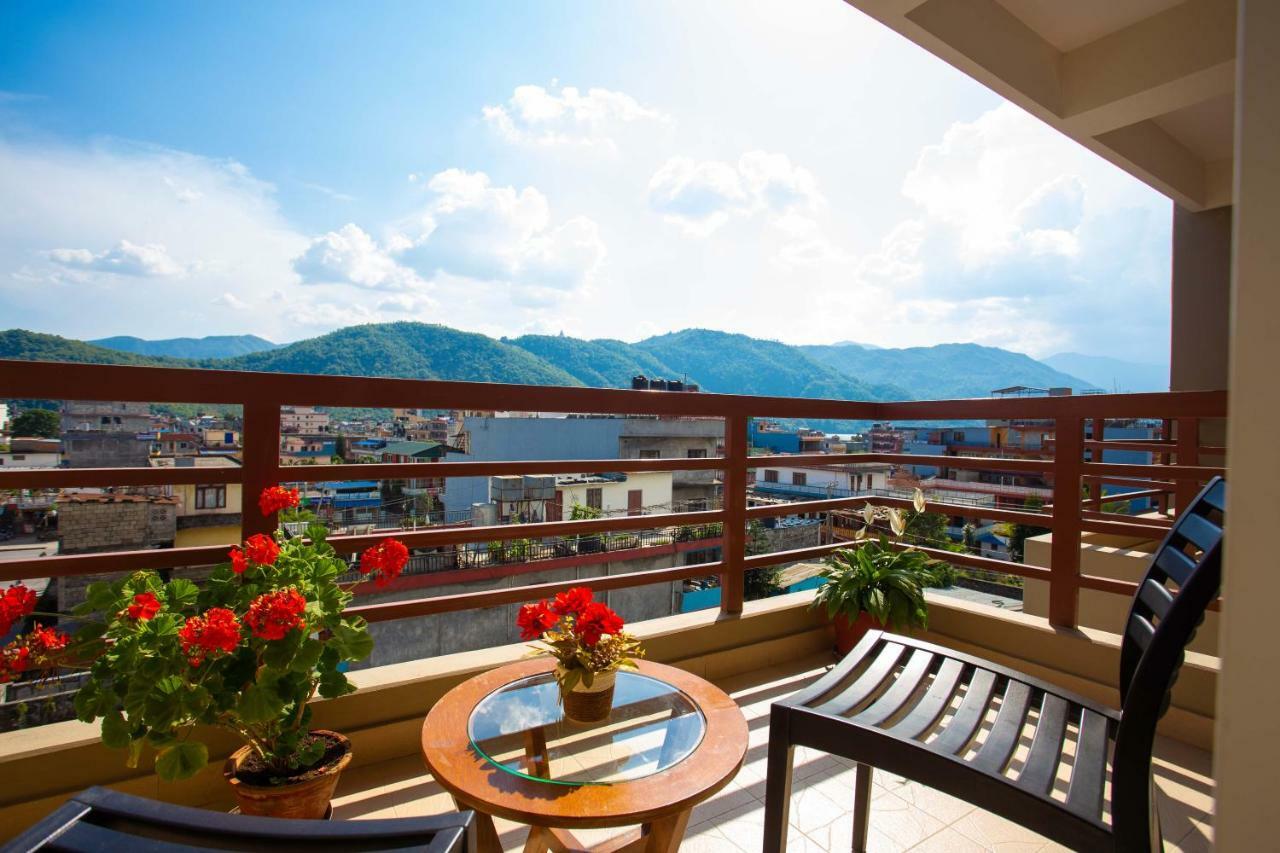 Hotel Lake Paradise Pokhara Ngoại thất bức ảnh