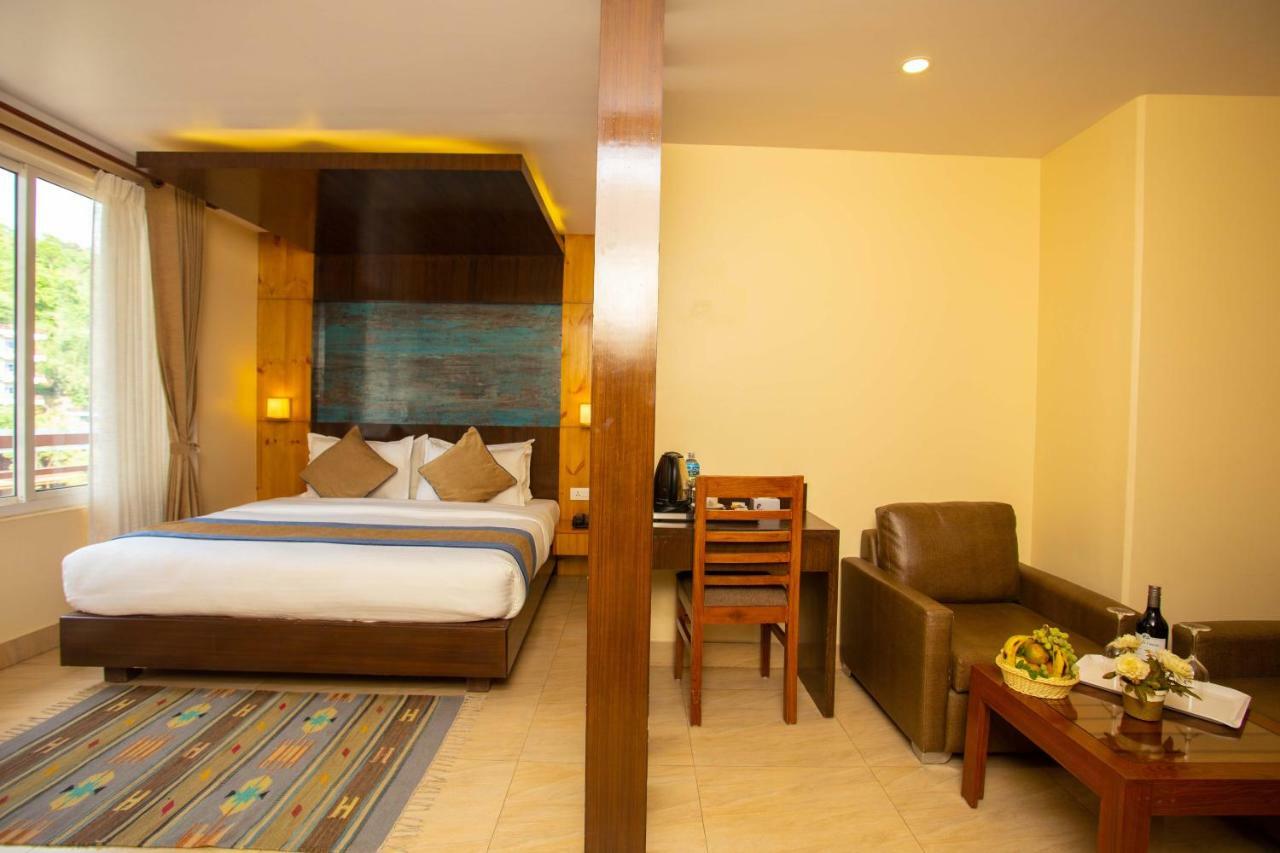 Hotel Lake Paradise Pokhara Ngoại thất bức ảnh