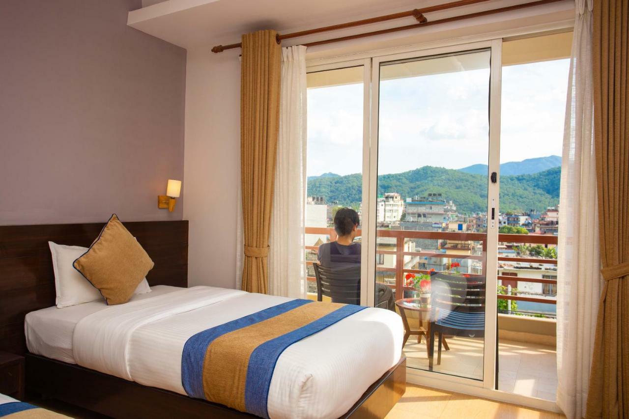 Hotel Lake Paradise Pokhara Ngoại thất bức ảnh